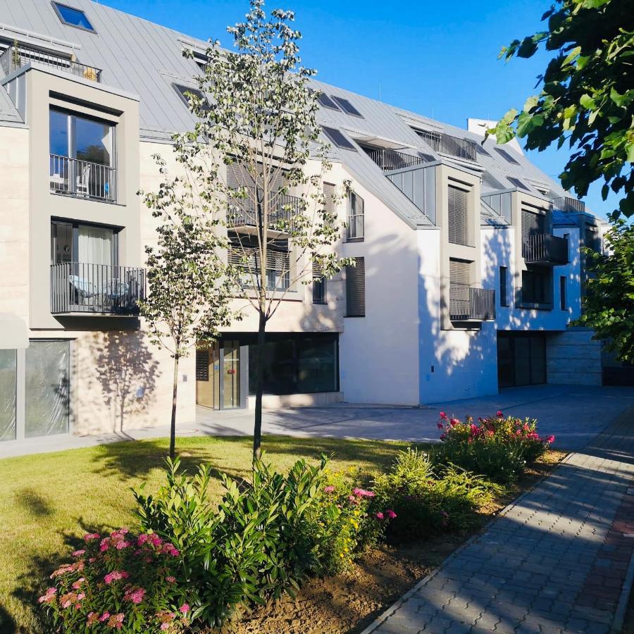 Lilie Appartement In Heviz Mit Tiefgarage, New And Modern Εξωτερικό φωτογραφία